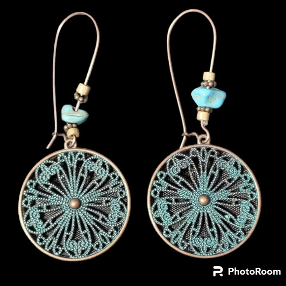 New Vintage Bohemian Turquoise Pinwheel Earrings Jewelry - Picture 1 of 3